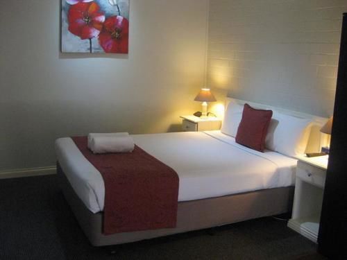 Rose Motor Motel