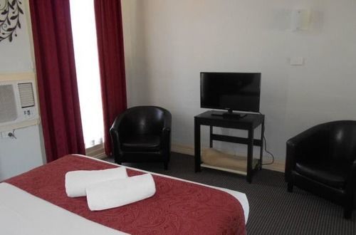 Rose Motor Benalla