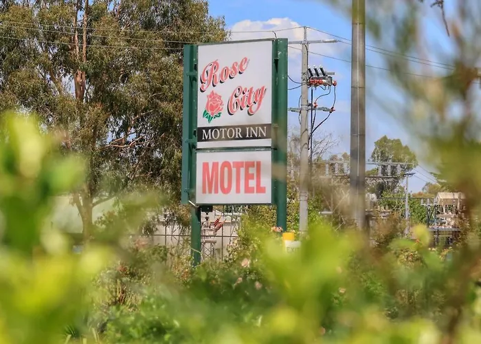 Rose City Motor Inn